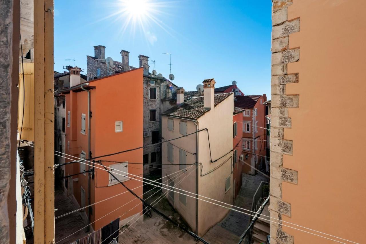 Apartments Casa Ivona Ровінь Екстер'єр фото