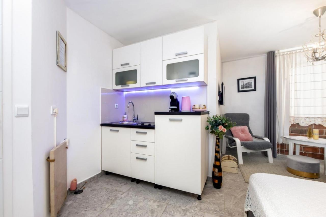 Apartments Casa Ivona Ровінь Екстер'єр фото