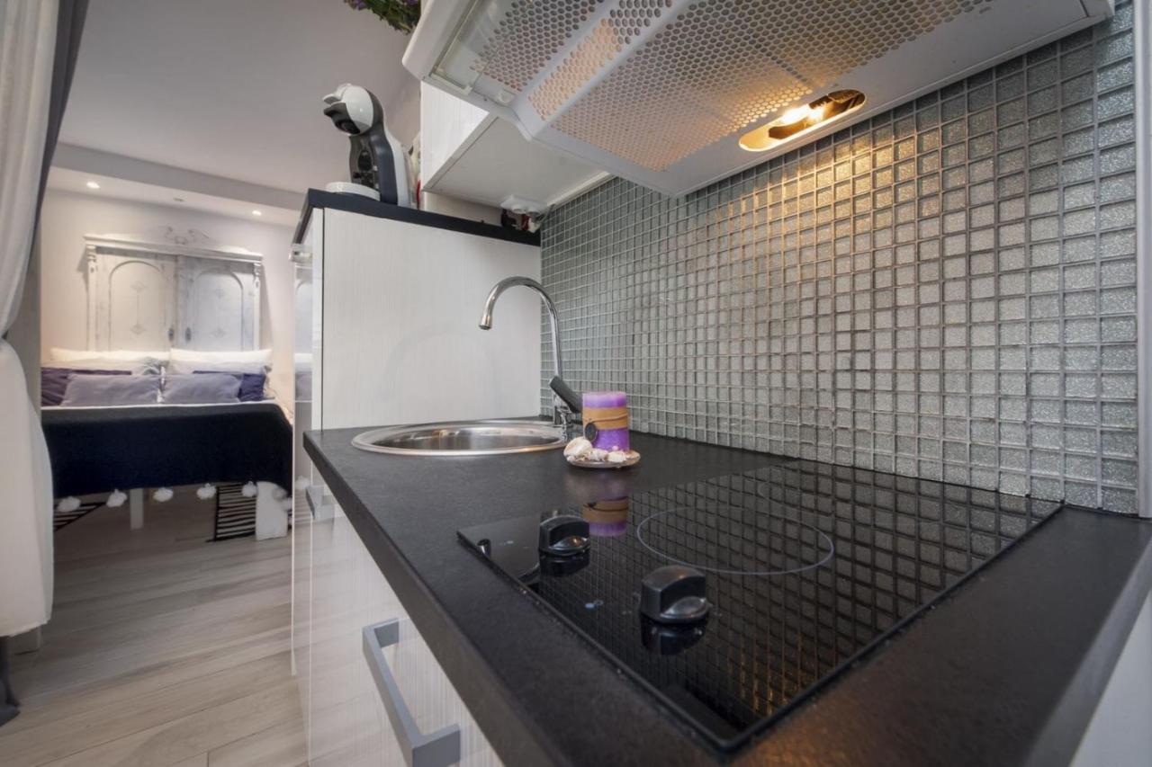 Apartments Casa Ivona Ровінь Екстер'єр фото