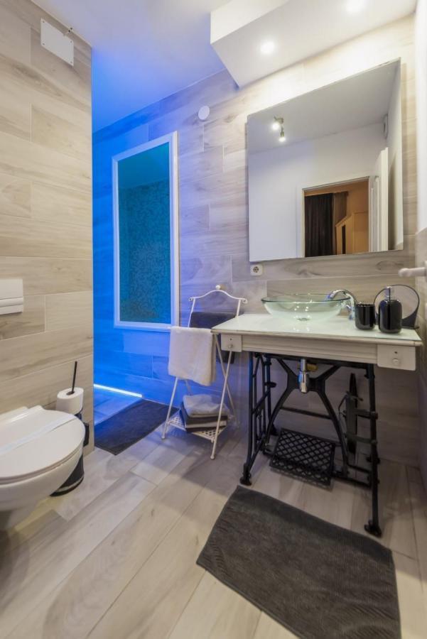 Apartments Casa Ivona Ровінь Екстер'єр фото